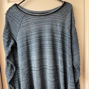 Blue Shirt/Sweater/Top Star Button Sleeve